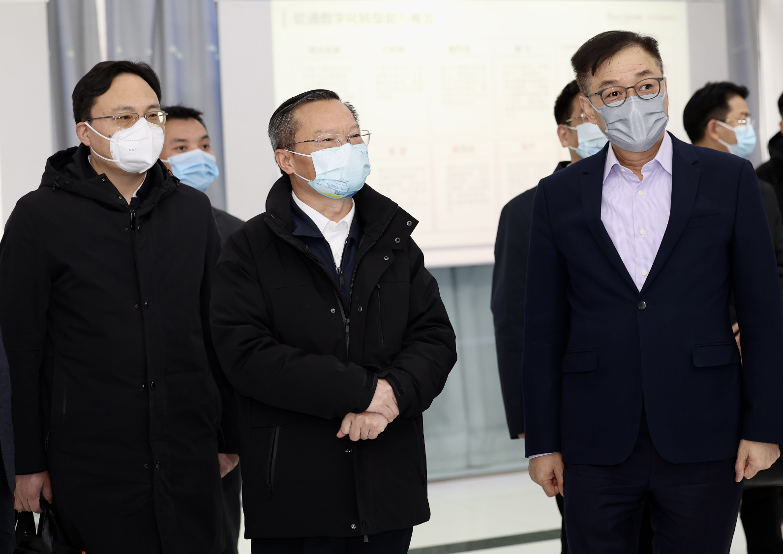 贵州省委常委、贵阳市委书记胡忠雄一行赴bodog博狗动力旅行调研